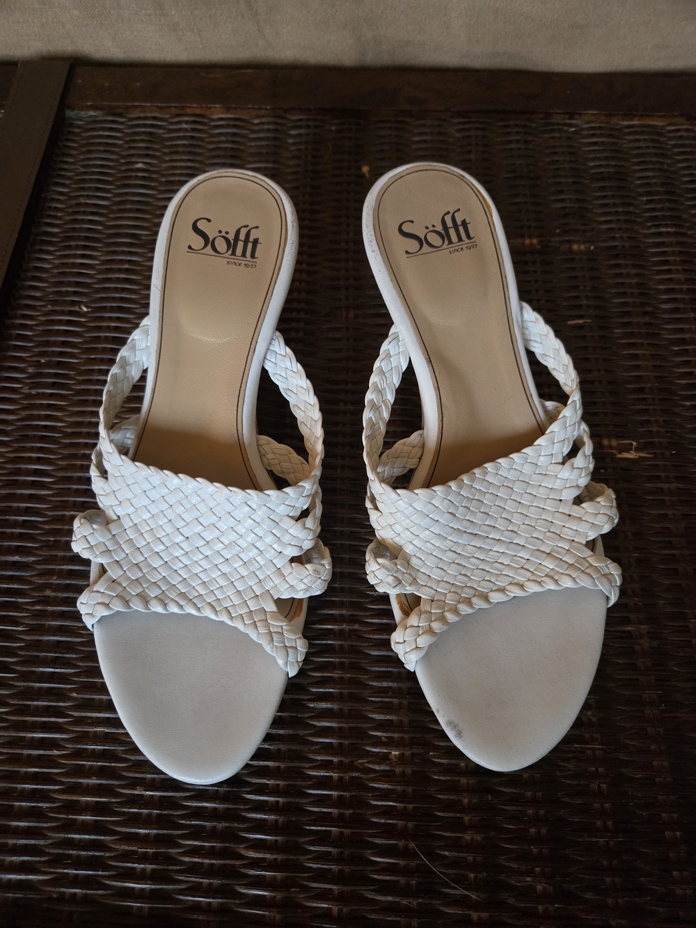 Vintage Söfft White Braided Slide Heels